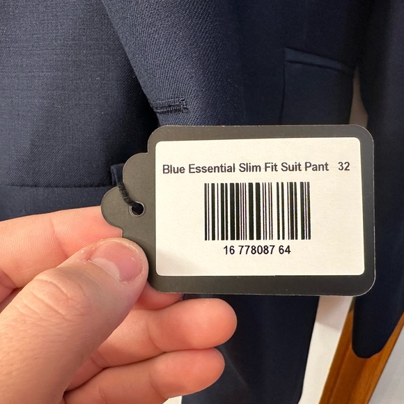 Combatant Gentleman Navy suit - Picture 4 of 5